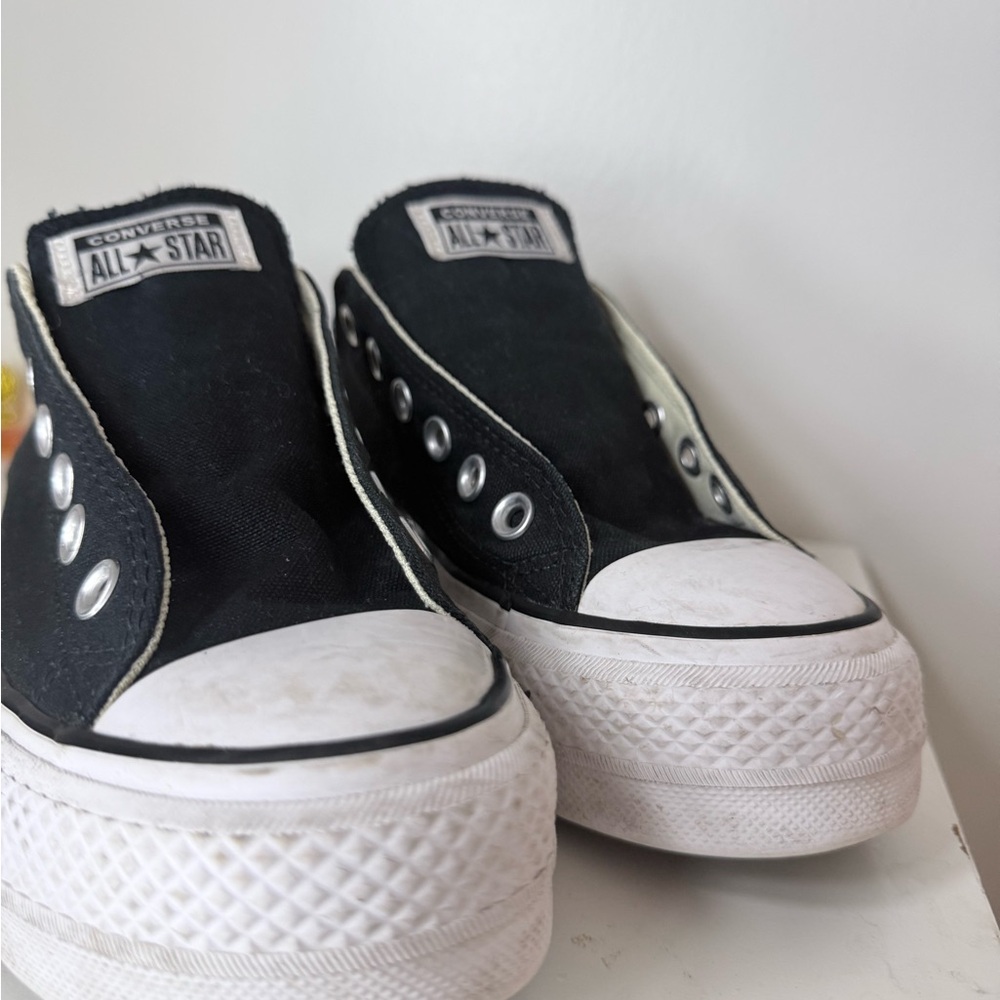 Converse Chuck Taylor All Star Platform Low Top Black White – Women’s Size 7.5